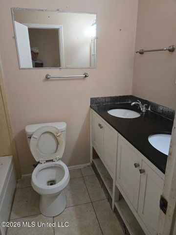916 E Birch Drive, Gulfport, MS 39503