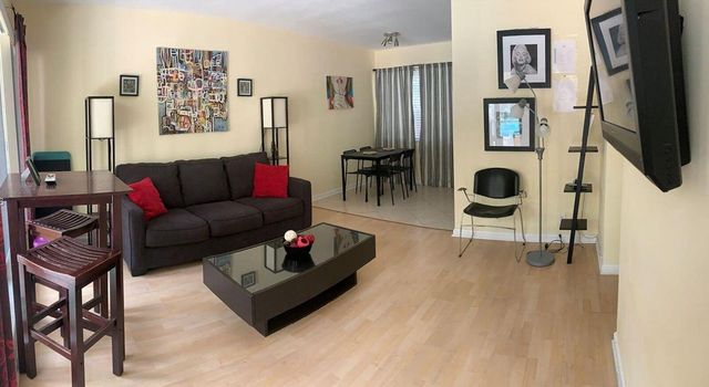 77 HENDRICKS Isle 3, Fort Lauderdale, FL 33301