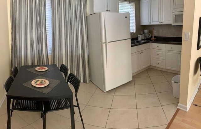 77 HENDRICKS Isle 3, Fort Lauderdale, FL 33301