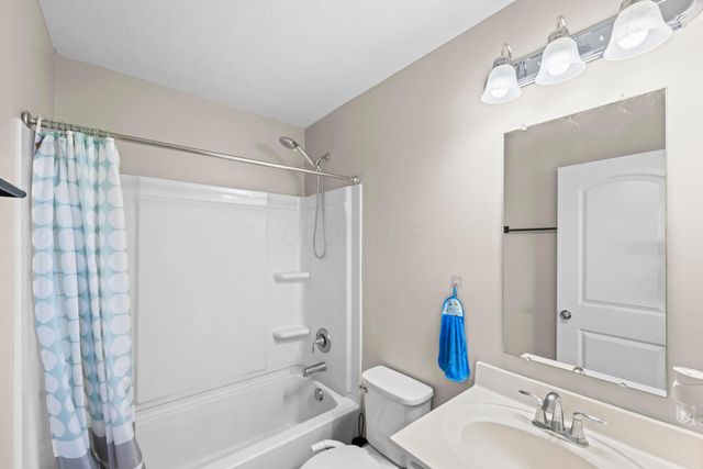 305 Laurel Creek Street, Pickerington, OH 43147