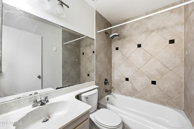 904 W Malibu Drive, Tempe, AZ 85282