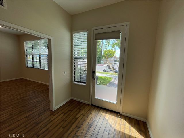 501 W Maple Avenue, Orange, CA 92868