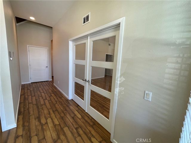 501 W Maple Avenue, Orange, CA 92868