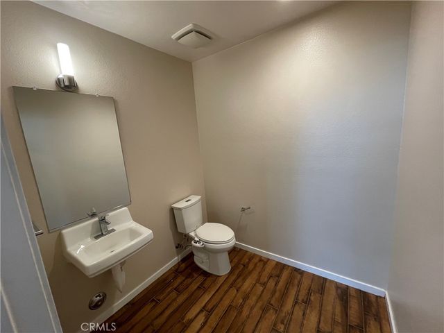501 W Maple Avenue, Orange, CA 92868