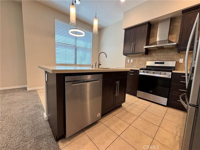 501 W Maple Avenue, Orange, CA 92868