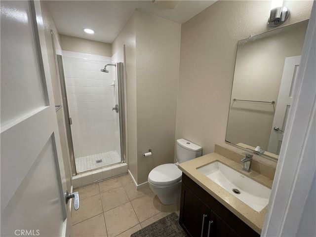 501 W Maple Avenue, Orange, CA 92868