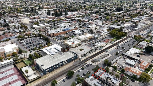 501 W Maple Avenue, Orange, CA 92868