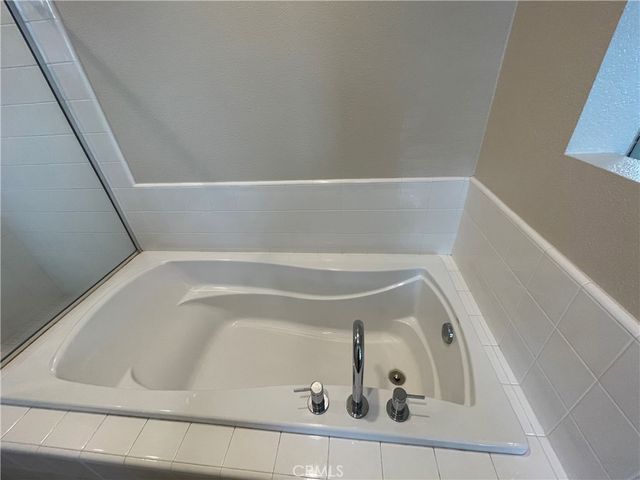 501 W Maple Avenue, Orange, CA 92868