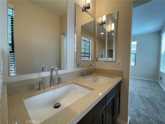 501 W Maple Avenue, Orange, CA 92868