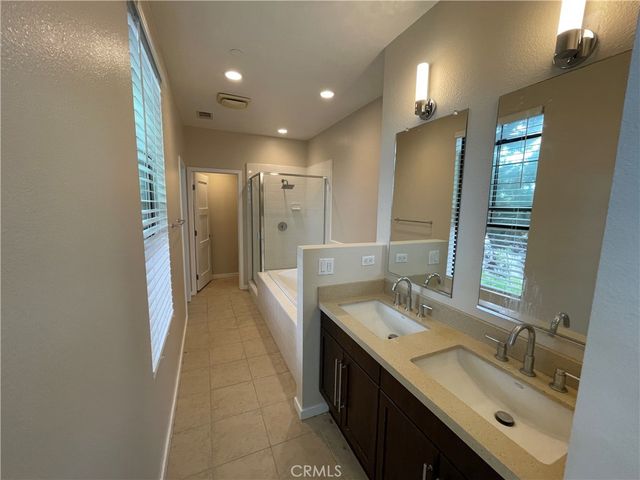 501 W Maple Avenue, Orange, CA 92868