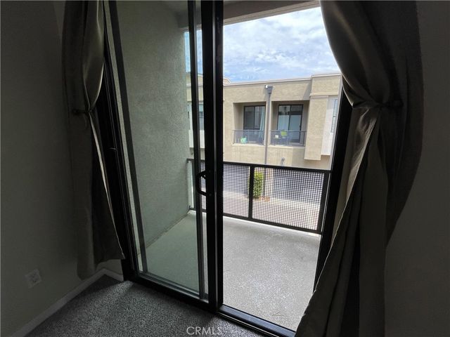 501 W Maple Avenue, Orange, CA 92868
