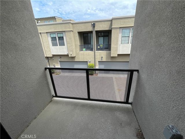 501 W Maple Avenue, Orange, CA 92868