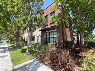 501 W Maple Avenue, Orange, CA 92868