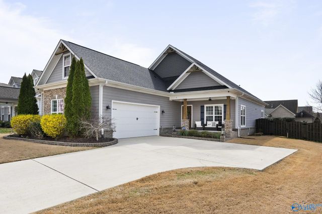 4 Notting Hill Place SE, Gurley, AL 35748