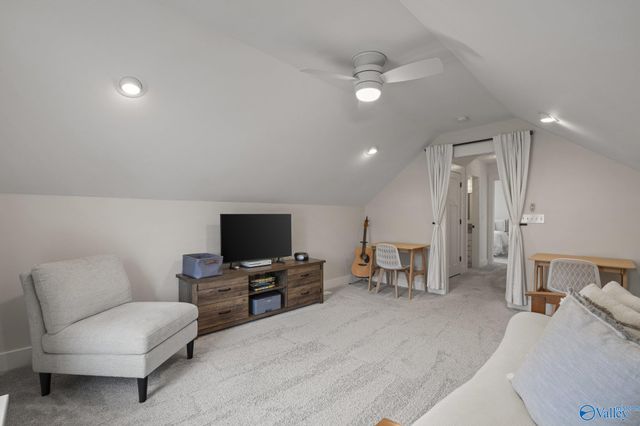 4 Notting Hill Place SE, Gurley, AL 35748