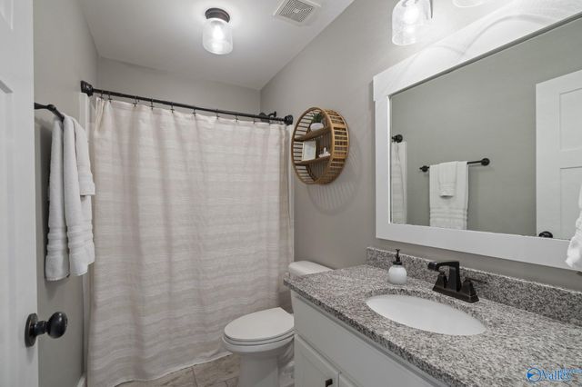 4 Notting Hill Place SE, Gurley, AL 35748