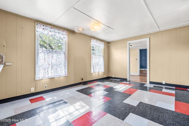 107 Church Street E, Elm City, NC 27822