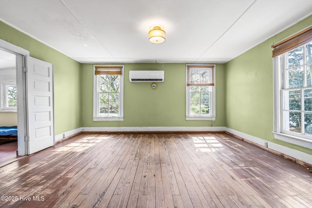 107 Church Street E, Elm City, NC 27822