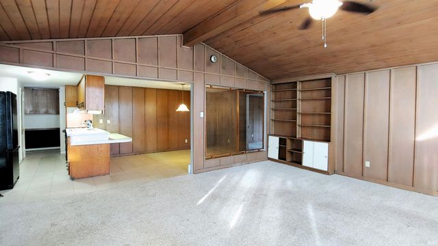 217 W WASHINGTON CENTER Road, Fort Wayne, IN 46825