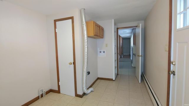 217 W WASHINGTON CENTER Road, Fort Wayne, IN 46825