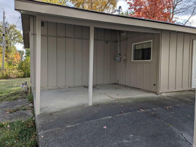 217 W WASHINGTON CENTER Road, Fort Wayne, IN 46825