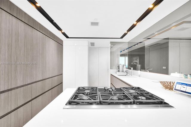 3535 S Ocean Drive 2104, Hollywood, FL 33019