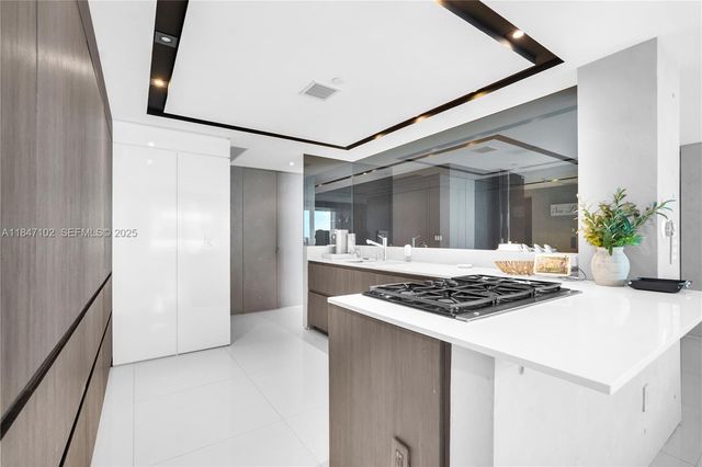 3535 S Ocean Drive 2104, Hollywood, FL 33019
