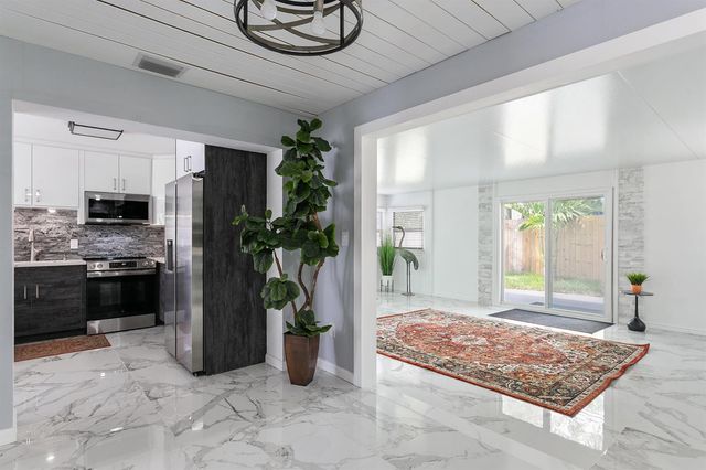 3141 NE 14th Avenue, Pompano Beach, FL 33064