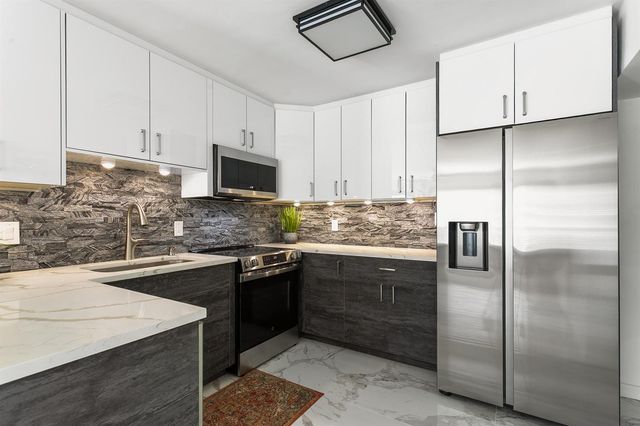 3141 NE 14th Avenue, Pompano Beach, FL 33064