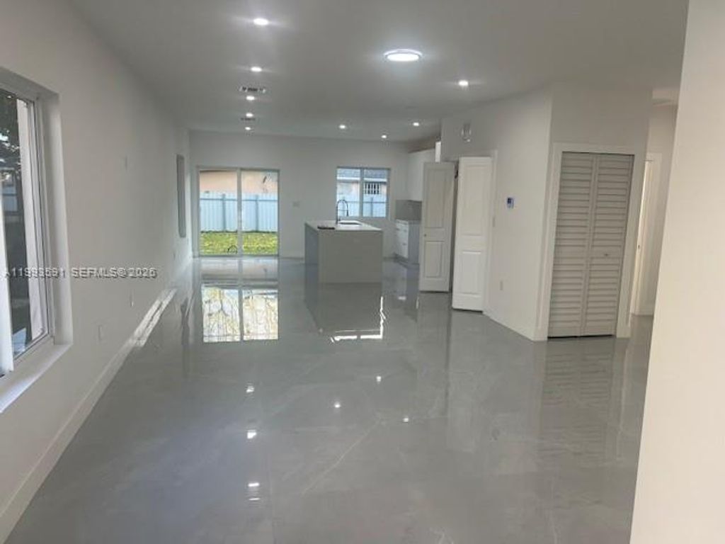 Image 13 of property listing at 746 NW 112th St, Miami, FL 33168