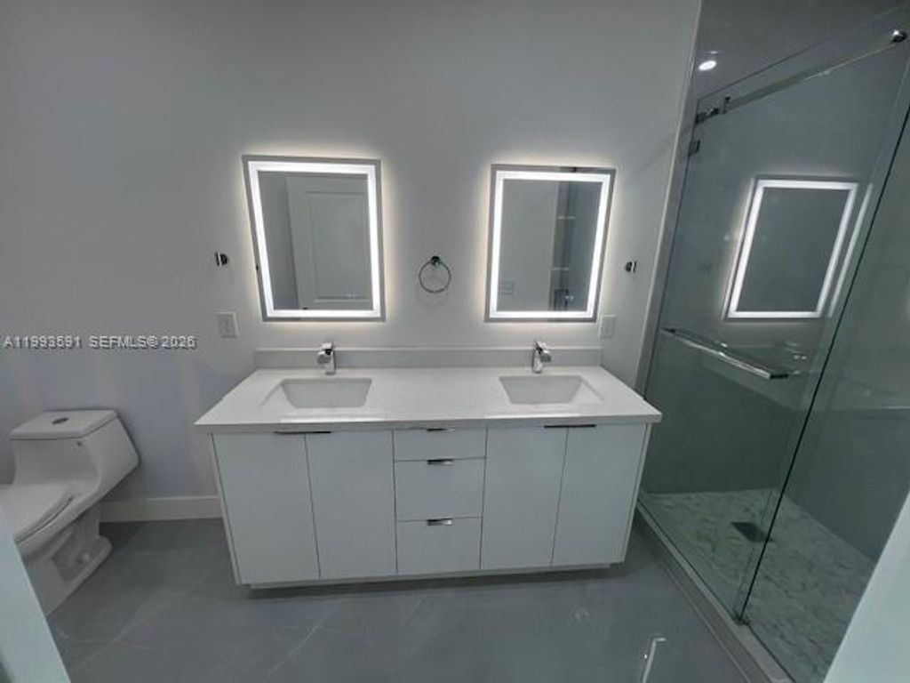 Image 36 of property listing at 746 NW 112th St, Miami, FL 33168