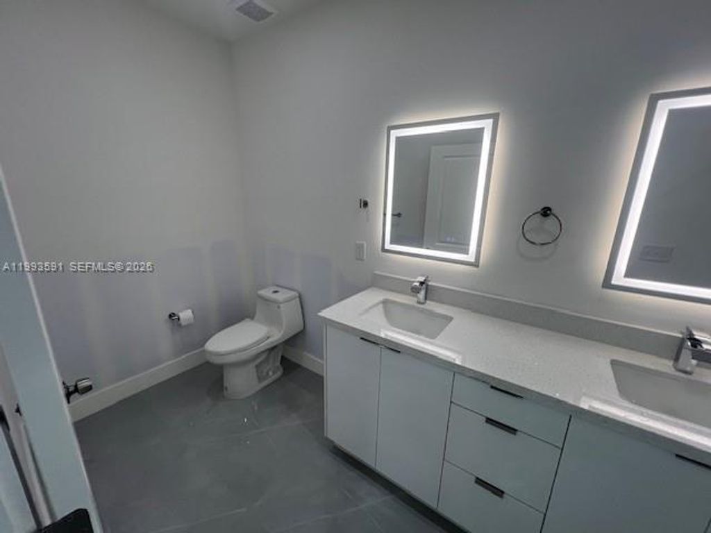 Image 37 of property listing at 746 NW 112th St, Miami, FL 33168