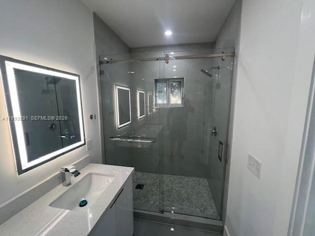 Image 39 of property listing at 746 NW 112th St, Miami, FL 33168