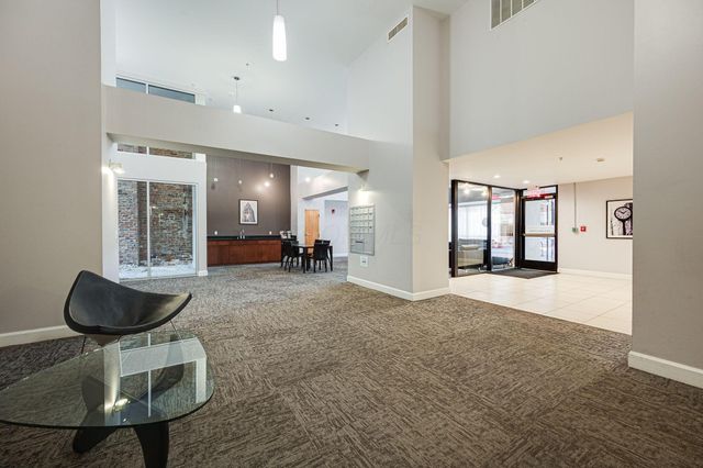 106 N High Street, 603, Columbus, OH 43215