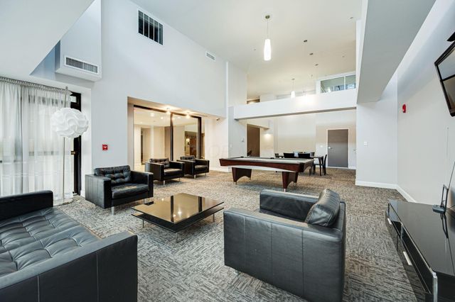 106 N High Street, 603, Columbus, OH 43215