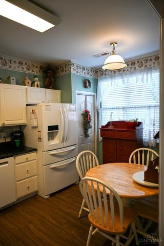 9003 Galewind Way, West Chester, OH 45069