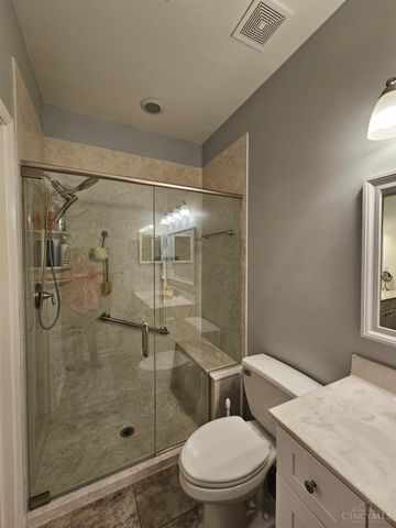 9003 Galewind Way, West Chester, OH 45069