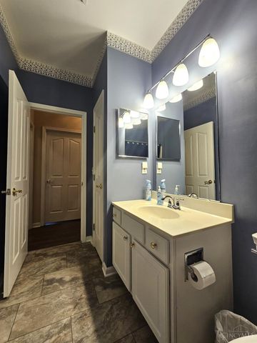 9003 Galewind Way, West Chester, OH 45069