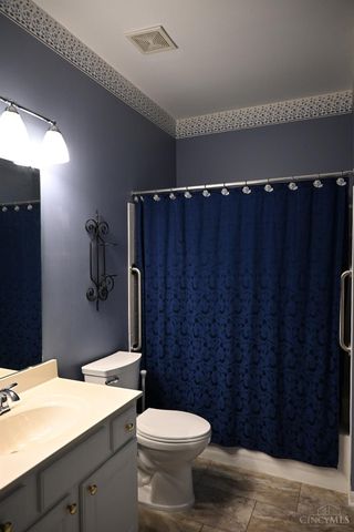 9003 Galewind Way, West Chester, OH 45069