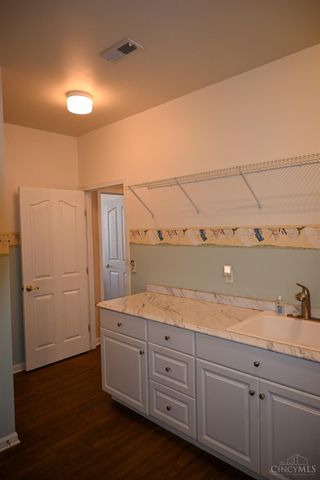 9003 Galewind Way, West Chester, OH 45069