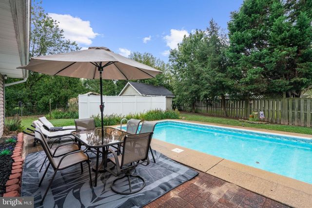 553 HARVEST RD, Severn, MD 21144