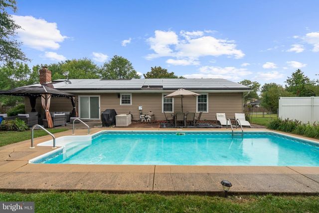 553 HARVEST RD, Severn, MD 21144
