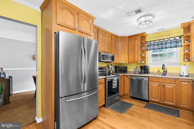 553 HARVEST RD, Severn, MD 21144