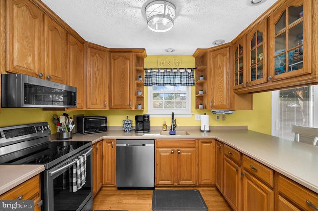 553 HARVEST RD, Severn, MD 21144