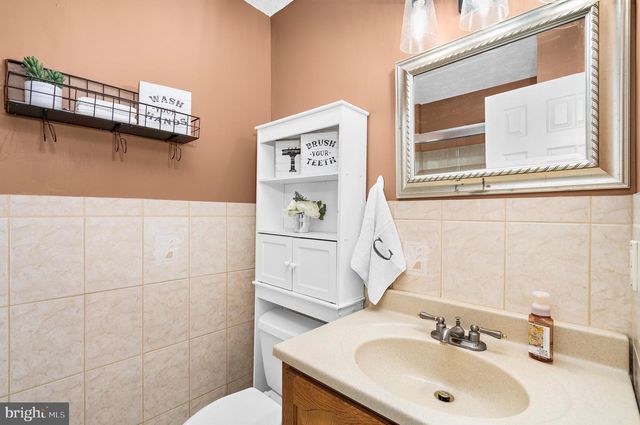 553 HARVEST RD, Severn, MD 21144