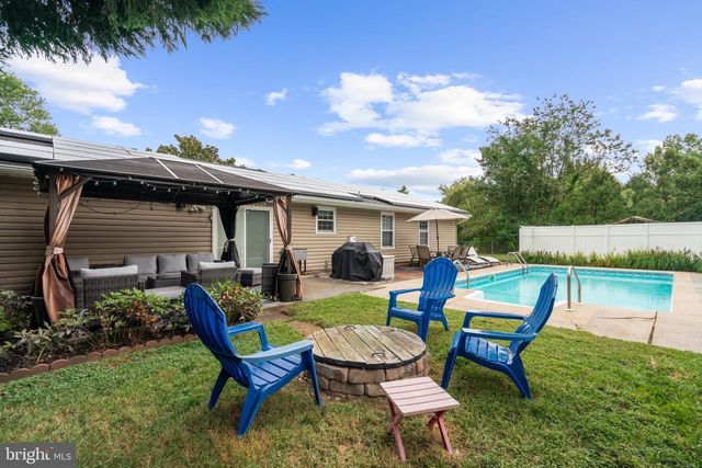 553 HARVEST RD, Severn, MD 21144
