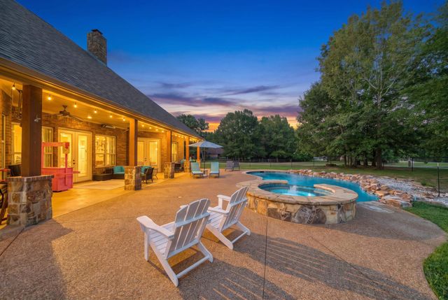 155 County Road 1133, Kilgore, TX 75662