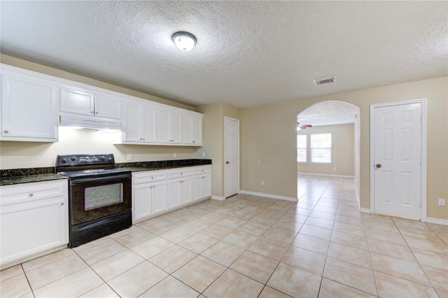605 Center Street B, Pasadena, TX 77506