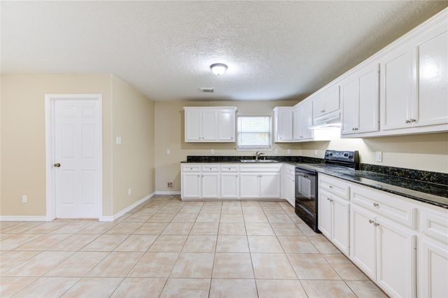 605 Center Street B, Pasadena, TX 77506
