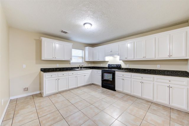 605 Center Street B, Pasadena, TX 77506